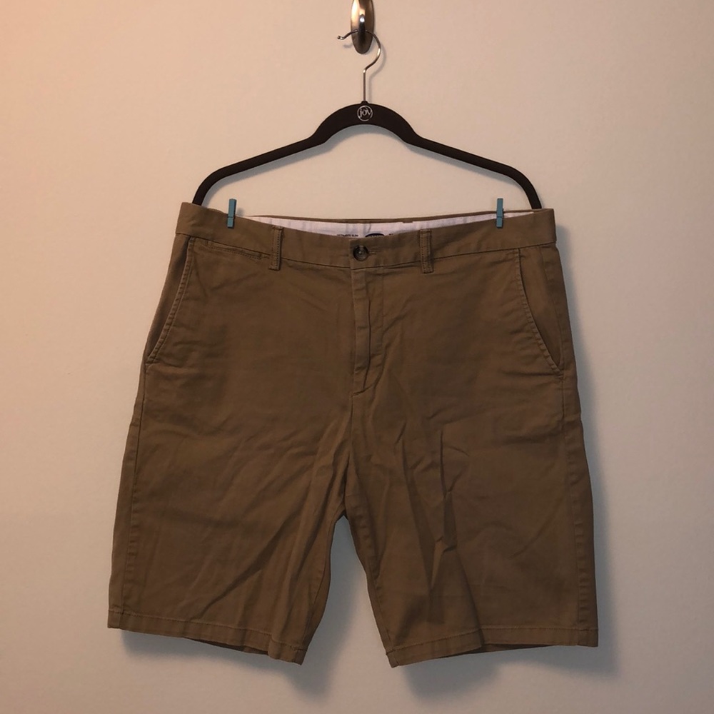 Men’s Khaki Shorts